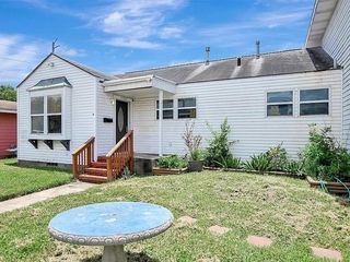 5311 Perry Avenue, Galveston, TX 77551