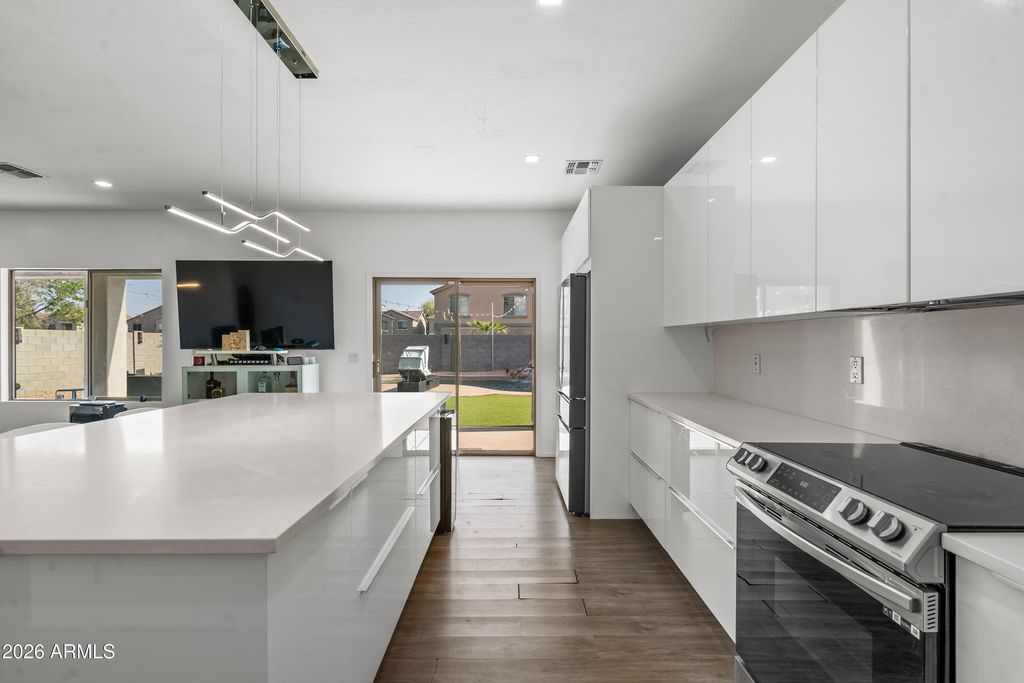 14215 W EVANS Drive, Surprise, AZ 85379