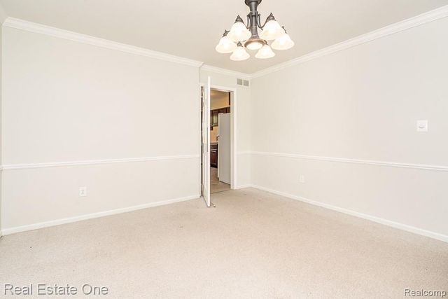 2355 Hillendale Drive, Rochester Hills, MI 48309