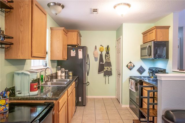 10 Pylle Lane, Bella Vista, AR 72715