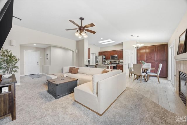 12730 Marradi Avenue, Bakersfield, CA 93312