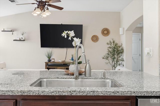 12730 Marradi Avenue, Bakersfield, CA 93312