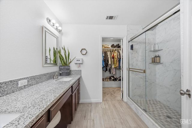 12730 Marradi Avenue, Bakersfield, CA 93312