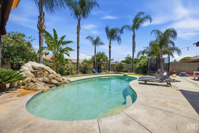12730 Marradi Avenue, Bakersfield, CA 93312