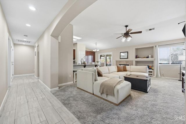 12730 Marradi Avenue, Bakersfield, CA 93312