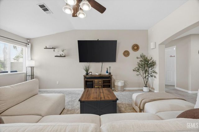 12730 Marradi Avenue, Bakersfield, CA 93312