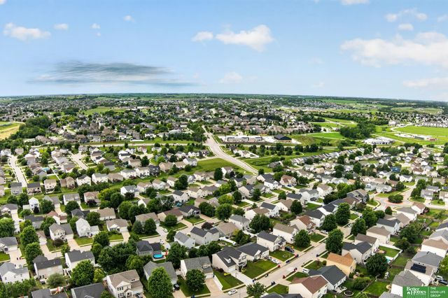 7807 N 152 Avenue, Bennington, NE 68007
