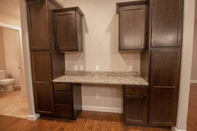 7413 ROSEDOWN DR, Columbia, MO 65203