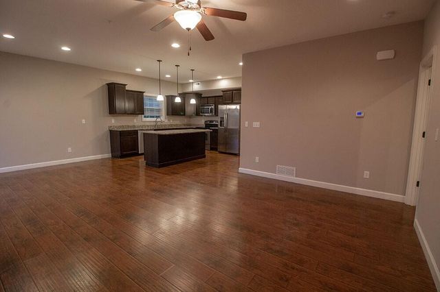 7413 ROSEDOWN DR, Columbia, MO 65203