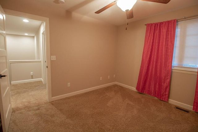 7413 ROSEDOWN DR, Columbia, MO 65203