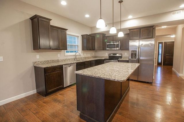 7413 ROSEDOWN DR, Columbia, MO 65203