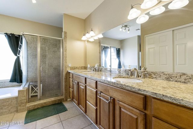 2414 W BARROW Drive, Chandler, AZ 85224