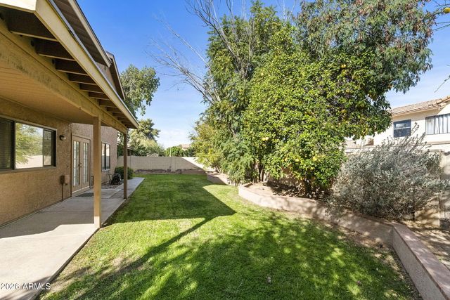 2414 W BARROW Drive, Chandler, AZ 85224