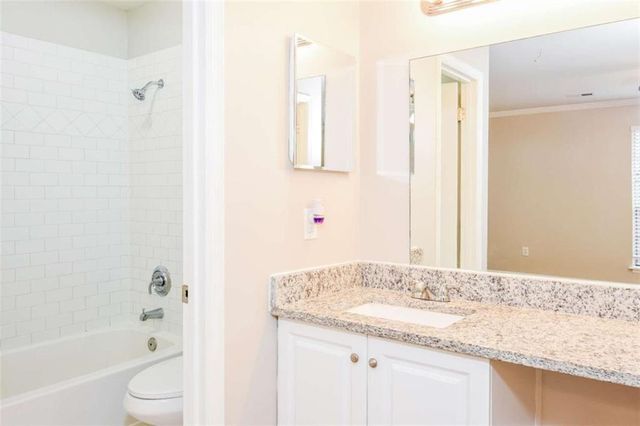 510 Creekwood Crossing, Roswell, GA 30076