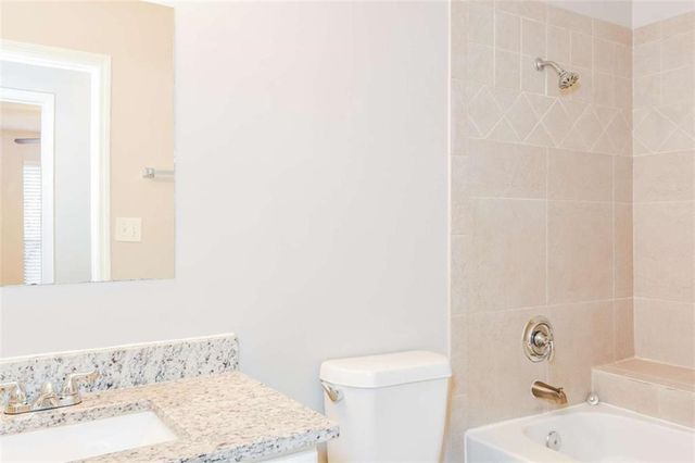 510 Creekwood Crossing, Roswell, GA 30076