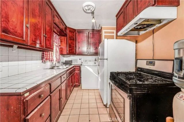 1709 Rialto, Colton, CA 92324