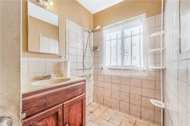 1709 Rialto, Colton, CA 92324