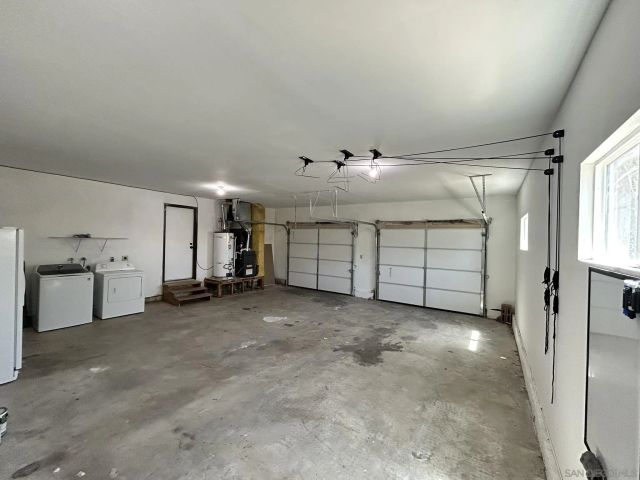 27452 Silver Lakes Pkwy, Helendale, CA 92342