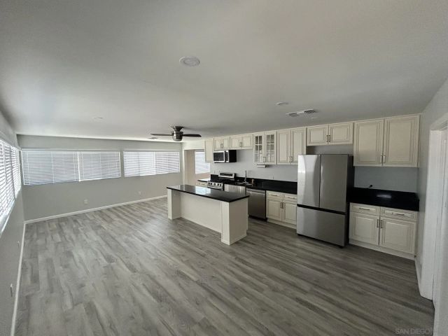 27452 Silver Lakes Pkwy, Helendale, CA 92342