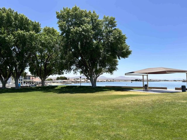 27452 Silver Lakes Pkwy, Helendale, CA 92342