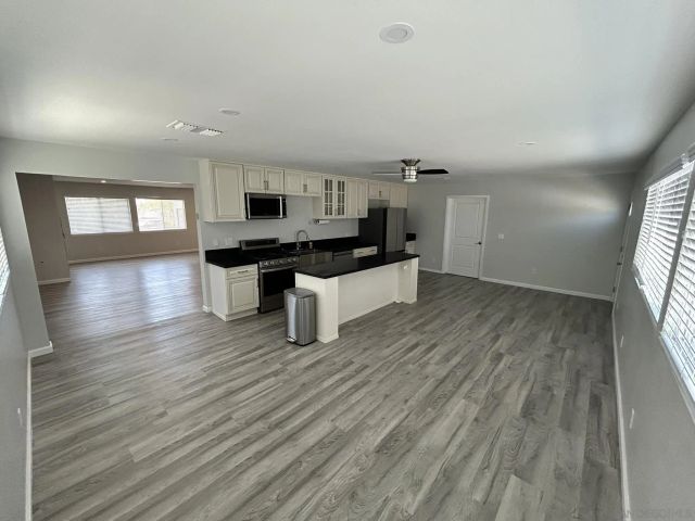 27452 Silver Lakes Pkwy, Helendale, CA 92342