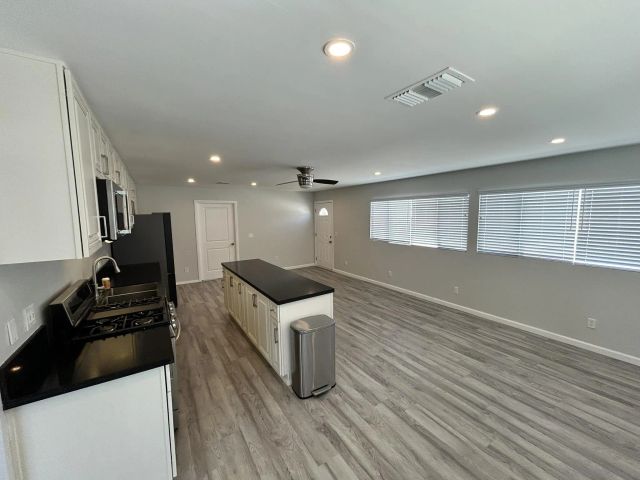 27452 Silver Lakes Pkwy, Helendale, CA 92342
