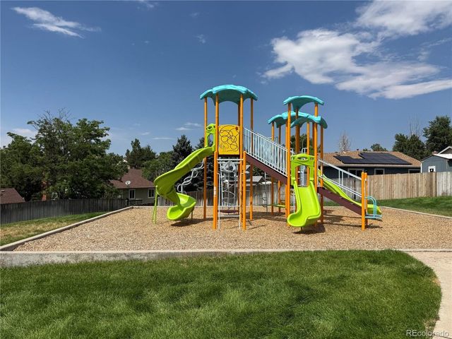 2090 Summerfield Dr, Castle Rock, CO 80104