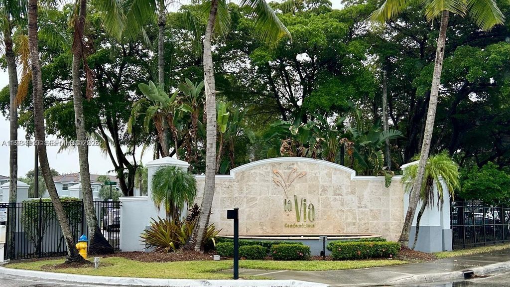 155 NW 96th Terrace 2201, Pembroke Pines, FL 33024