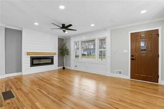 3041 S 46th Street, Kansas City, KS 66106