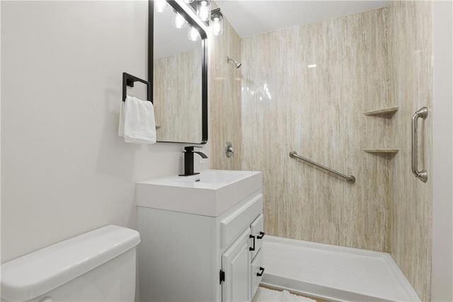 3041 S 46th Street, Kansas City, KS 66106