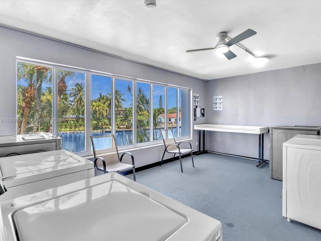 3020 NE 16th Ave 204, Oakland Park, FL 33334