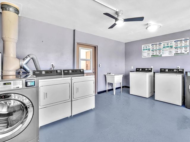 3020 NE 16th Ave 204, Oakland Park, FL 33334