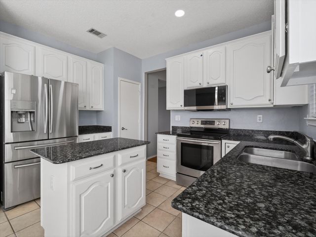 1929 Shenandoah Lane, Flower Mound, TX 75028