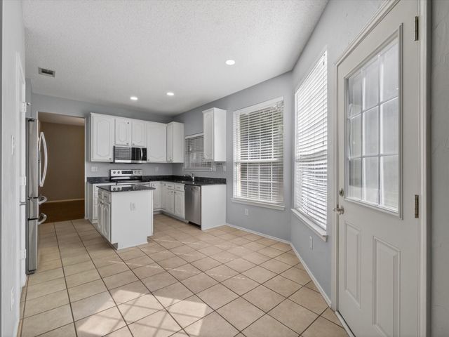 1929 Shenandoah Lane, Flower Mound, TX 75028