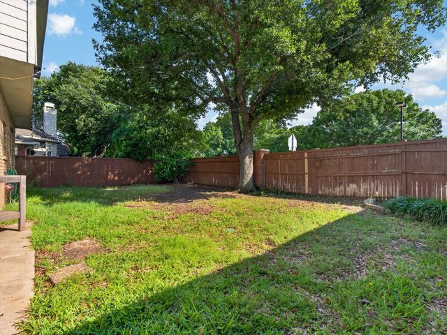 1929 Shenandoah Lane, Flower Mound, TX 75028