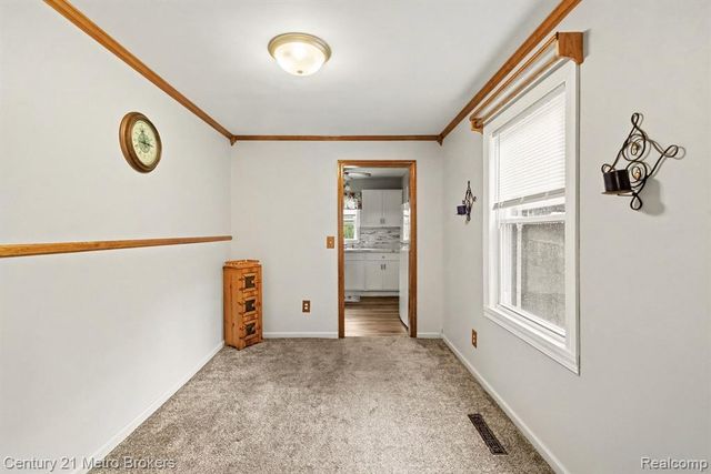 3222 Comer Drive, Flint, MI 48506