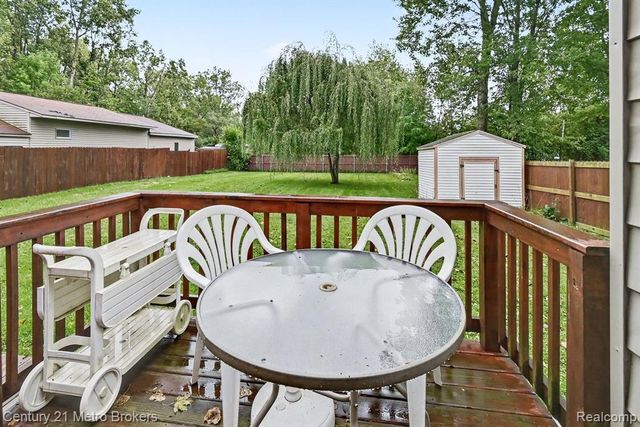 3222 Comer Drive, Flint, MI 48506