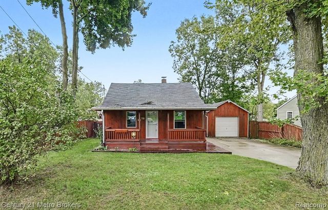 3222 Comer Drive, Flint, MI 48506