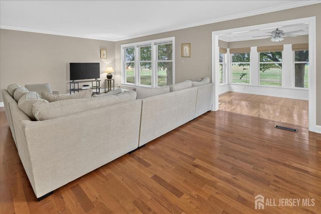 70 John White Road, Plainsboro, NJ 08512