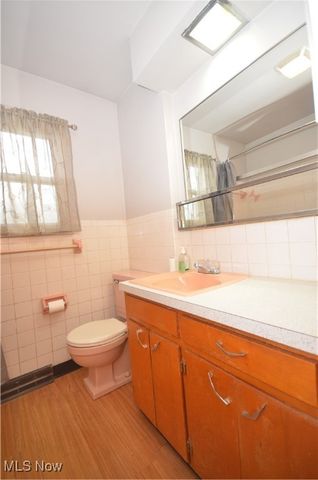 636 Woodstock Road, Akron, OH 44312