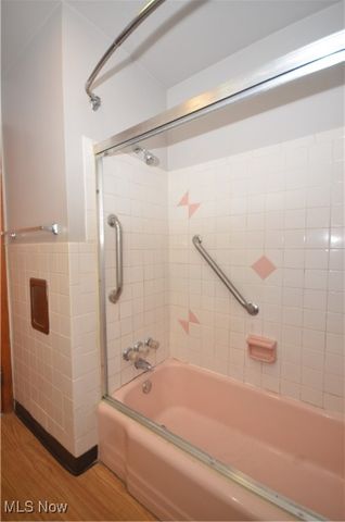 636 Woodstock Road, Akron, OH 44312