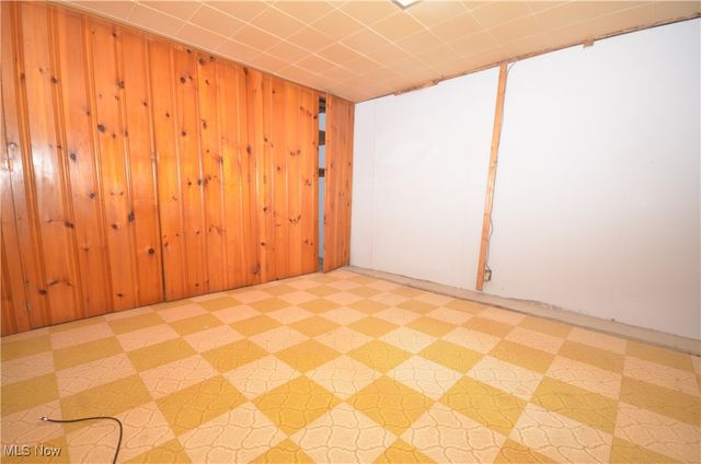 636 Woodstock Road, Akron, OH 44312