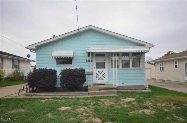 636 Woodstock Road, Akron, OH 44312