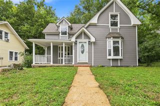 402 S Camden Street, Richmond, MO 64085