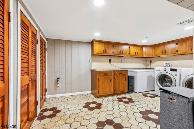84 Howard Pl, Nutley Twp., NJ 07110