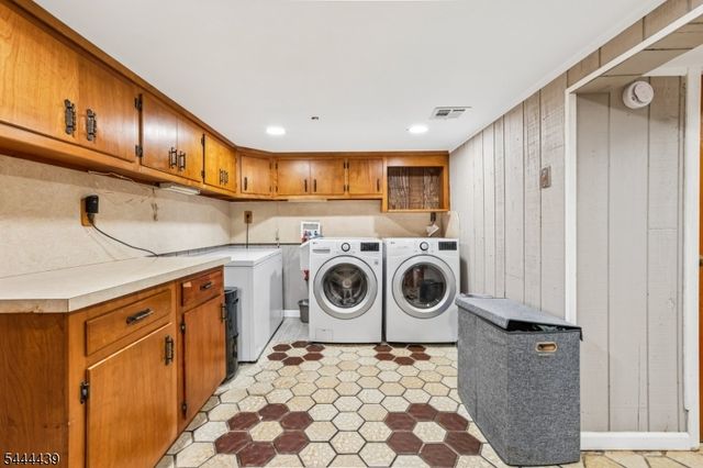 84 Howard Pl, Nutley Twp., NJ 07110