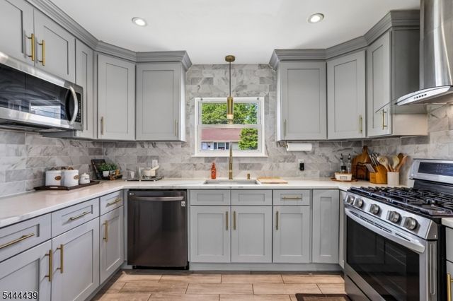 84 Howard Pl, Nutley Twp., NJ 07110