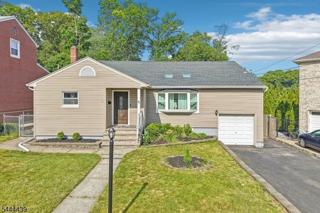 84 Howard Pl, Nutley Twp., NJ 07110