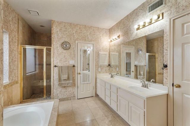 17335 Meadow Heights Drive, Houston, TX 77095