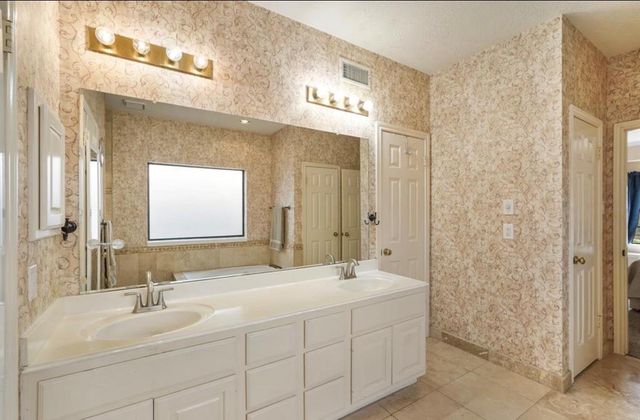 17335 Meadow Heights Drive, Houston, TX 77095